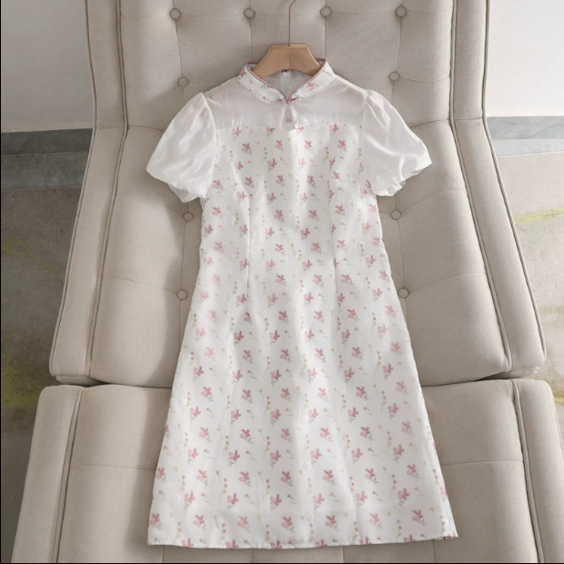 甜美国风改良年轻款旗袍