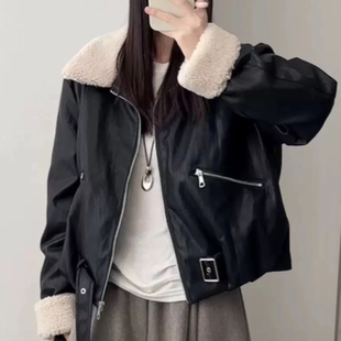 C162羊羔毛翻领PU皮派克服女2025秋冬新款小个子羽绒服保暖外套