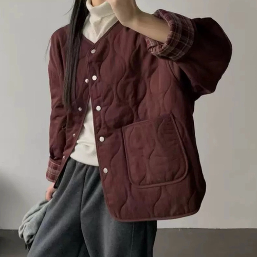 A642 大码冬季女韩版新款保暖上衣圆领口袋翻袖格子棉服外套