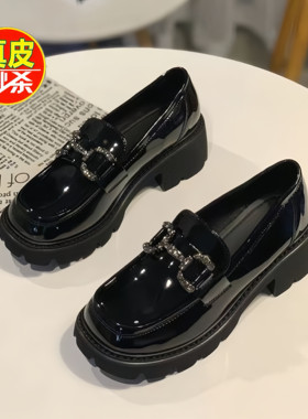 品牌漆皮厚底真皮乐福鞋女2026春秋新款百搭松糕单鞋英伦风小皮鞋