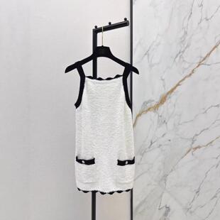 优雅早秋吊带百搭2026早春新款 南油撞色显瘦25时尚 深圳背心新款