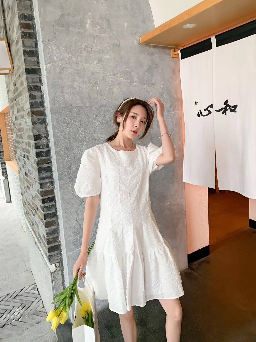 olg2020夏季新款花朵纹理荷叶边泡泡袖宽松圆领长款连衣裙XL6715