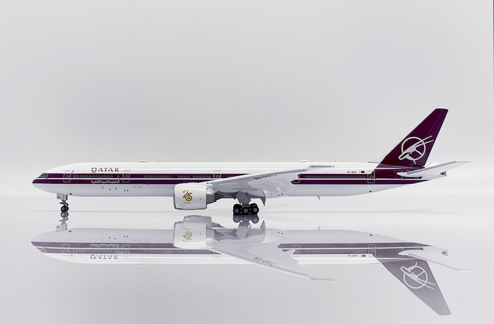 现货 1:400 卡塔尔航空 b777-300er a7-bac 客机 xx40068a 襟翼版
