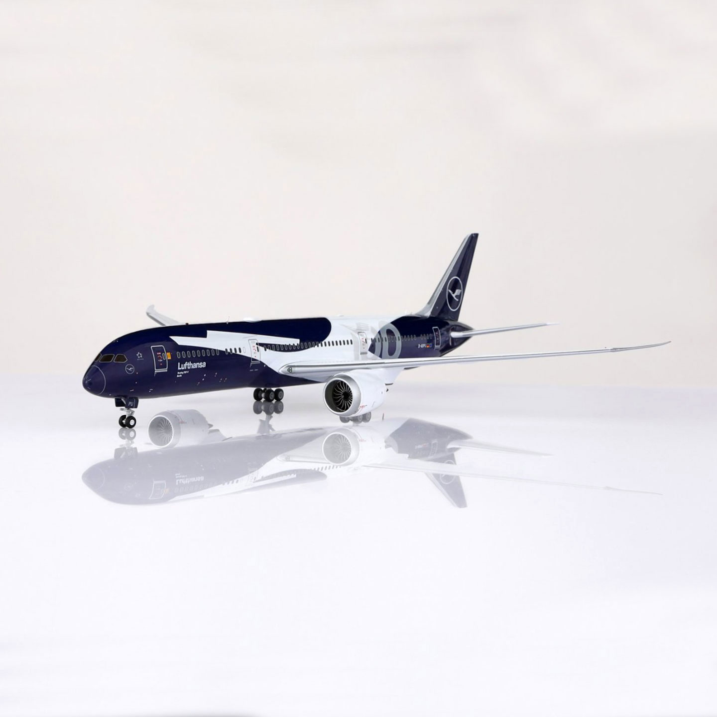 SQ汉莎航空B787D-ABPU100周年