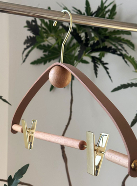 北欧创意实木家用无痕挂衣架服装店买手店女宽肩防滑衣柜皮衣架