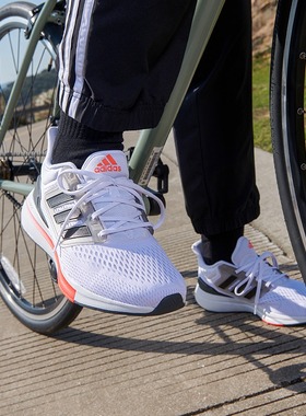 adidas阿迪达斯EQ21 RUN随心畅跑舒适跑步运动鞋男子H00511