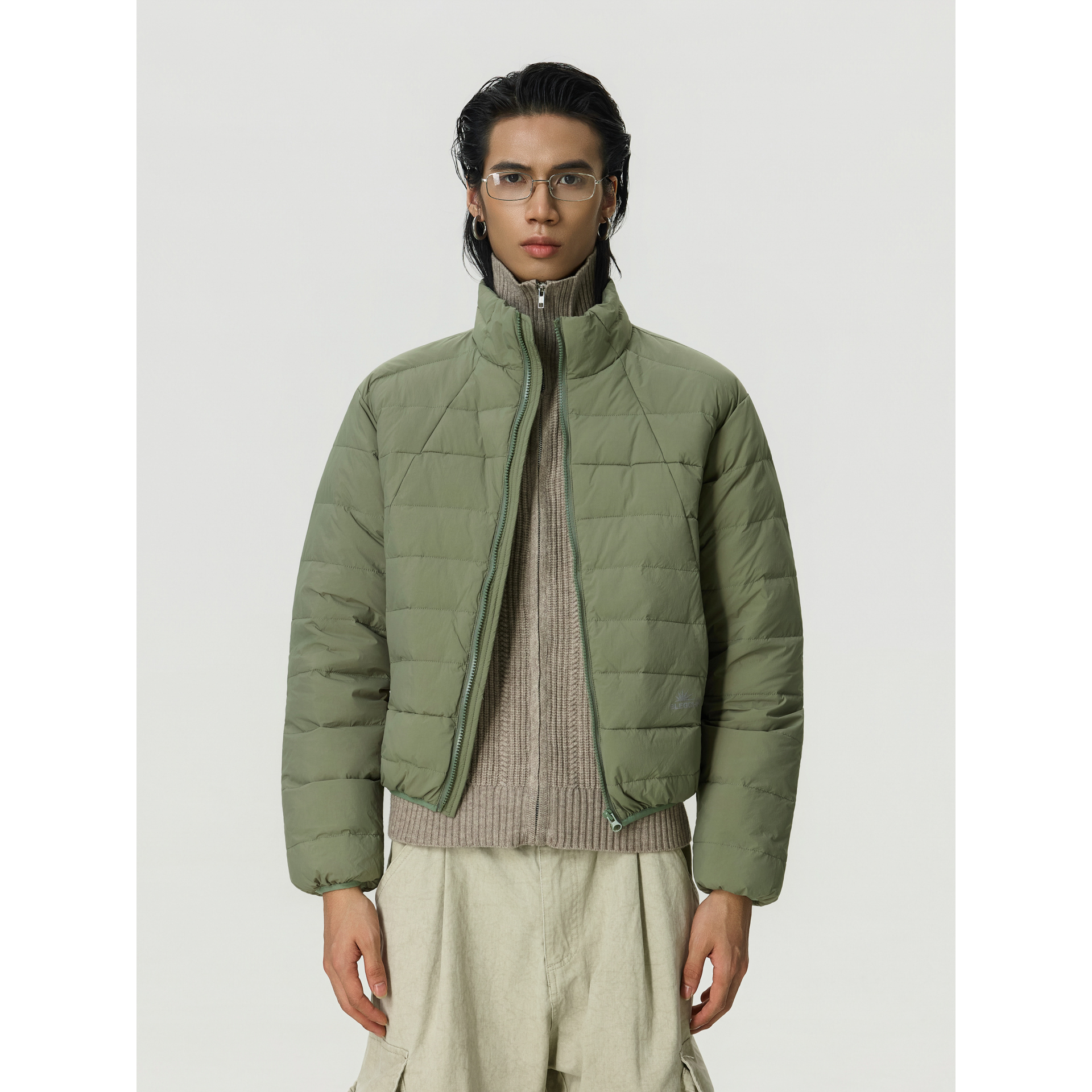 美式复古结构设计立领羽绒服