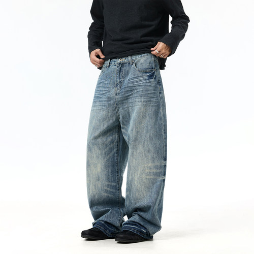 Cleanfit浅洗水猫须直筒牛仔裤