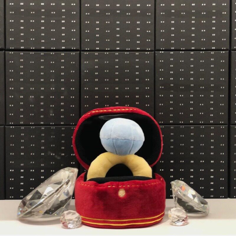ins韩国发声玩具钻石戒指藏食嗅闻宠物狗狗毛绒响纸bb叫求婚道具