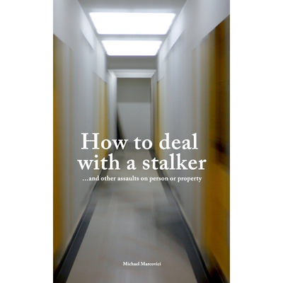 按需印刷不退不换How to deal with a stalker[9783735737847]