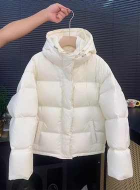 2025年冬新款90白鸭绒连帽羽绒服女小个子短款立体剪裁面包服加厚