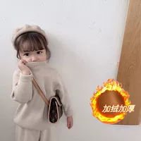 Легкий абрикосовый и бархатный