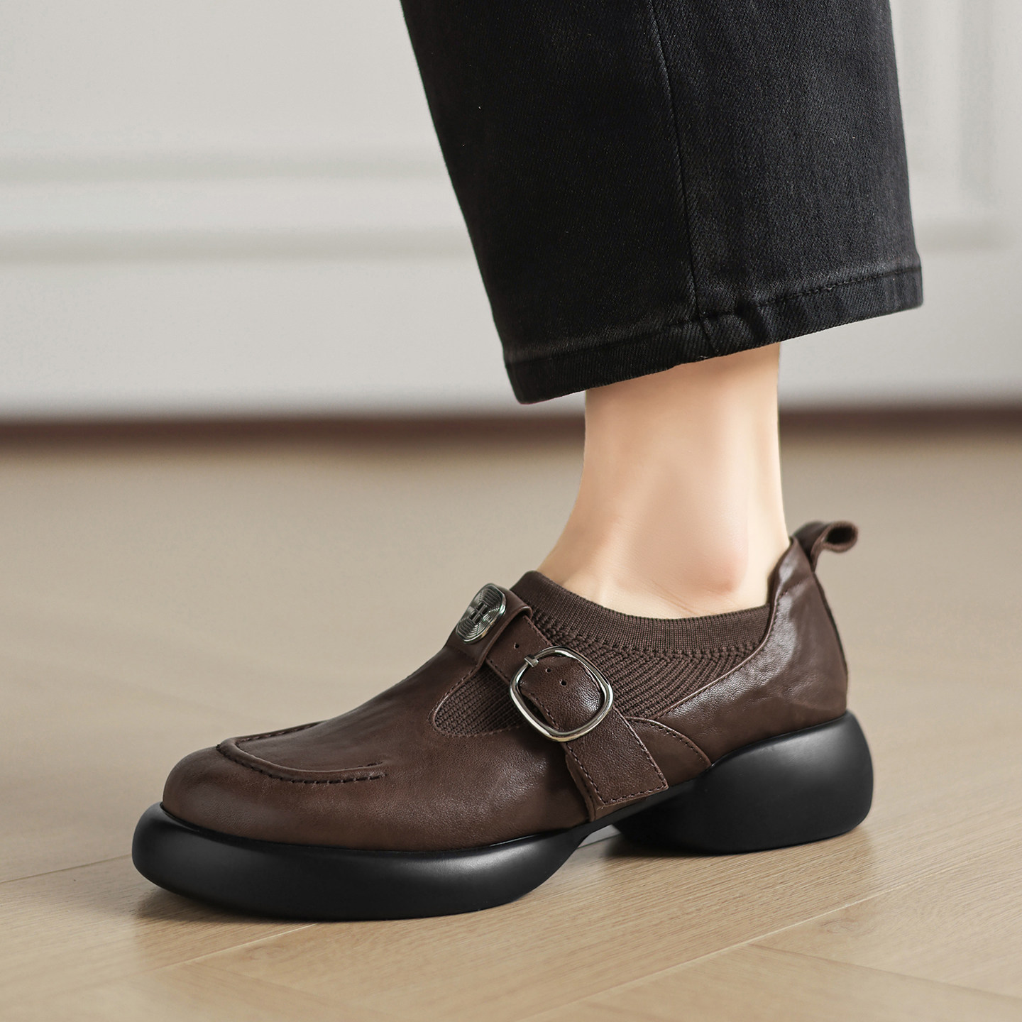 lorem香港 2026春季新款休闲鞋复古百搭粗跟厚底鞋真皮舒适小皮鞋,女鞋,深口单鞋,淘宝优惠券,粉丝福利购,淘宝优惠卷