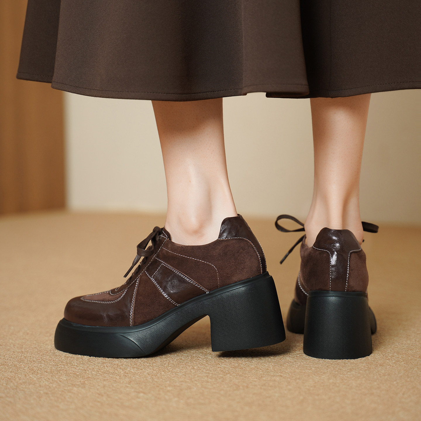 lorem香港 2026春季新款女鞋复古粗跟厚底羊皮深口休闲小皮鞋单鞋,女鞋,深口单鞋,淘宝优惠券,粉丝福利购,淘宝优惠卷