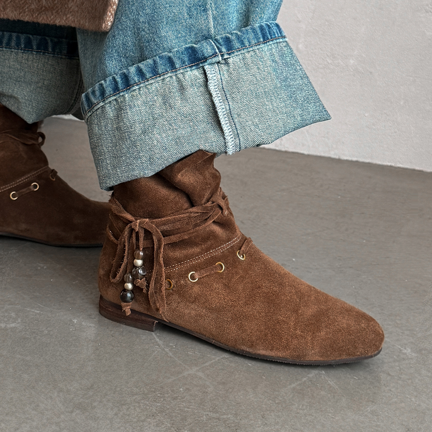 西部复古牛翻皮粗跟百搭时装靴