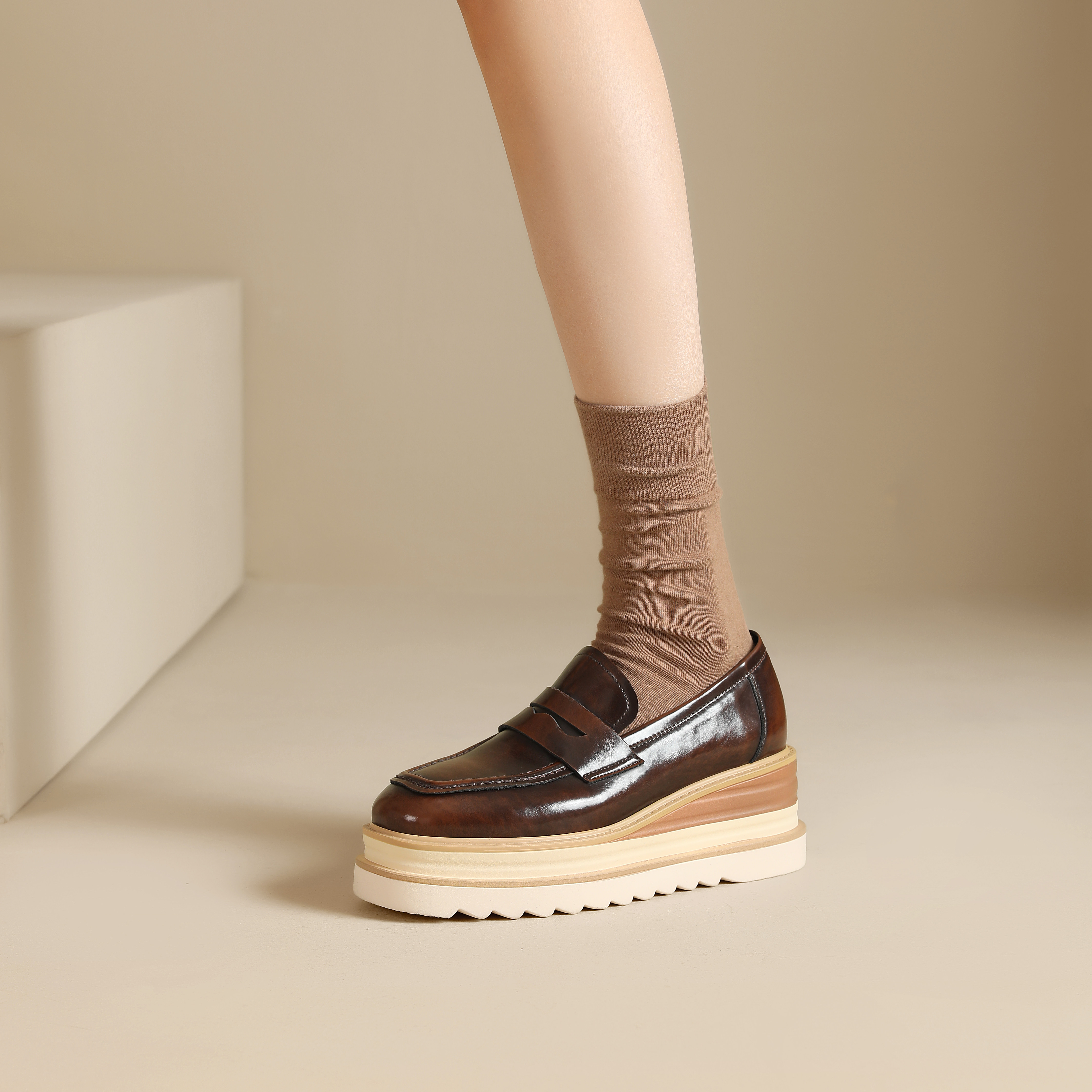 lorem香港 2056春季时尚深口鞋一脚蹬松糕厚底鞋休闲百搭牛皮女鞋,女鞋,深口单鞋,淘宝优惠券,粉丝福利购,淘宝优惠卷