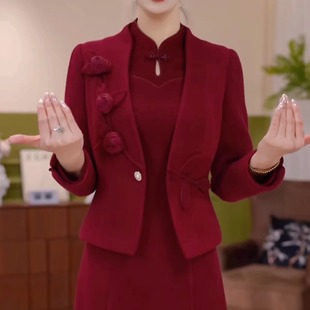 高端贵妃绒两件套2026新款加厚防风御寒优雅保暖外套加连衣裙套装