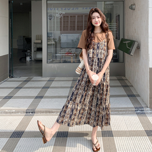 韩系复古印花吊带连衣裙套装女2025夏新款超好看T恤小个子两件套图片