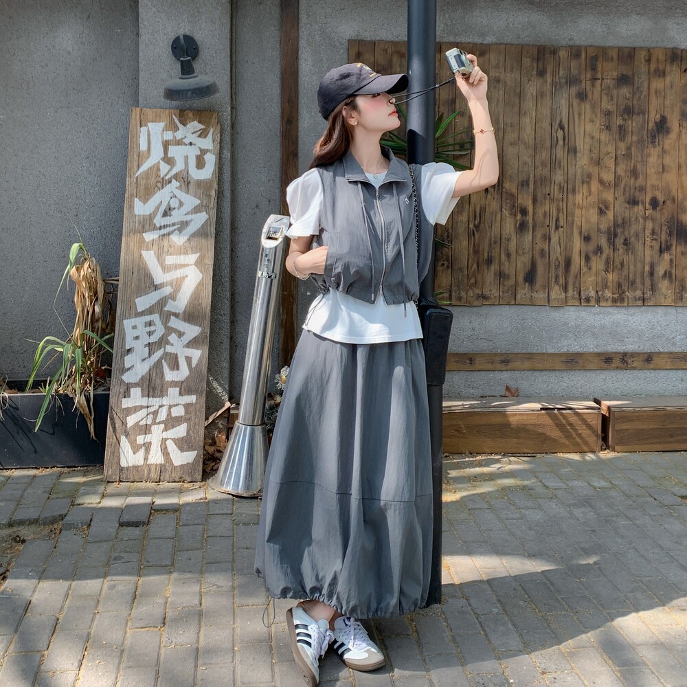 休闲运动工装灰色马甲半身裙套装女夏高级感又酷又飒学院风两件套,女装套装/套裙,2C170