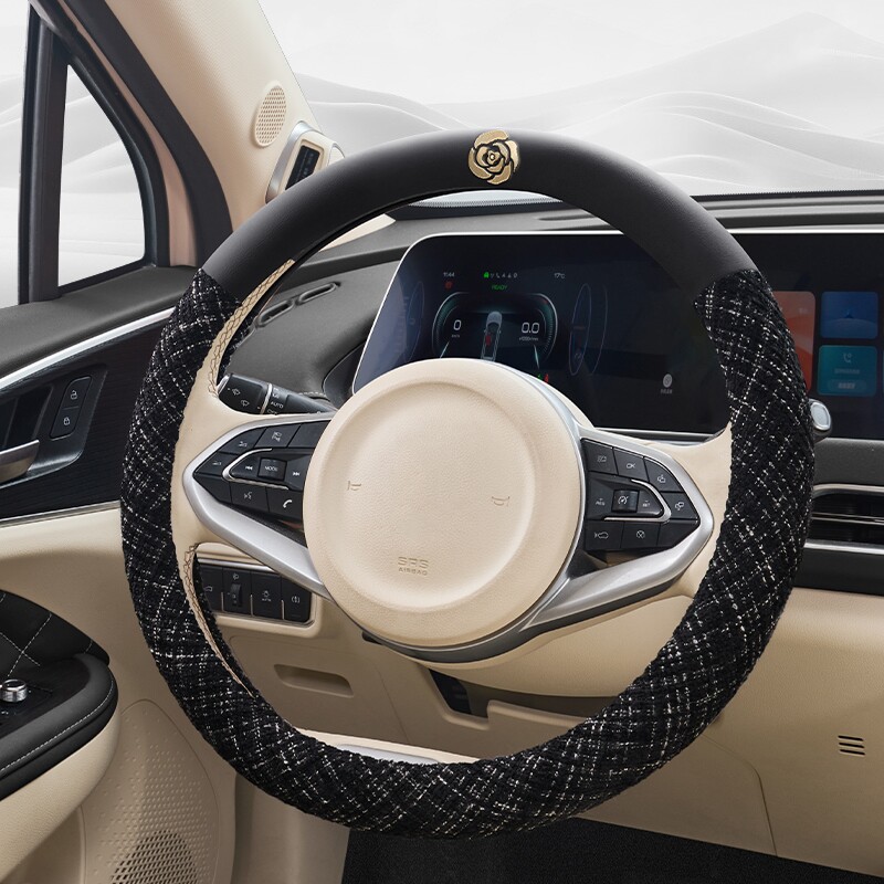 新盛昊萤火虫电动四轮车专用方向盘套皮革卡通防滑老年代步车把套