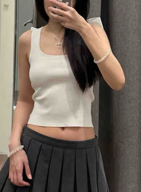 U领背心女2025春季新款女装时尚设计感蝴蝶结装饰针织背心950096