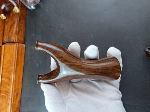 黑檀木沉水级别70弓门飞鱼弓精准户外实木弹弓心脏纹理趣味实战弓