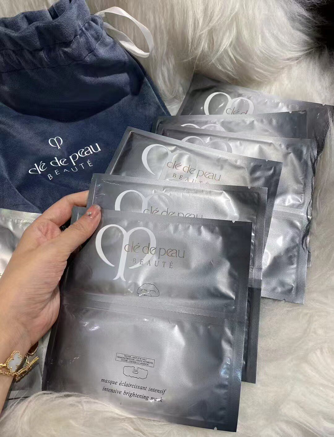 包邮~c*b~光透白密集修复面膜 改善熬夜暗沉肌 提亮净白补水提拉