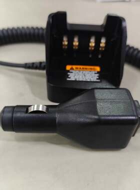 NNTN8525A车充车载充电器适配摩托罗拉P8668i P8608 P8268对讲机