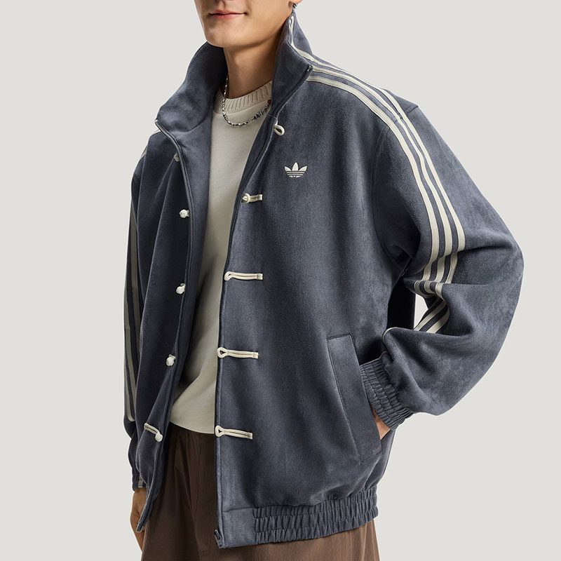 阿迪达斯三叶草情侣款复古夹克