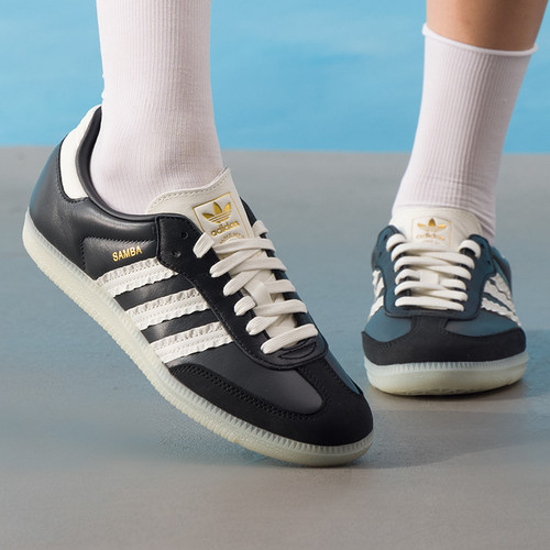 阿迪达斯三叶草板鞋女鞋