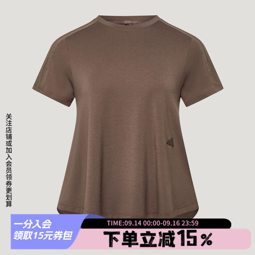 阿迪达斯女款休闲短袖