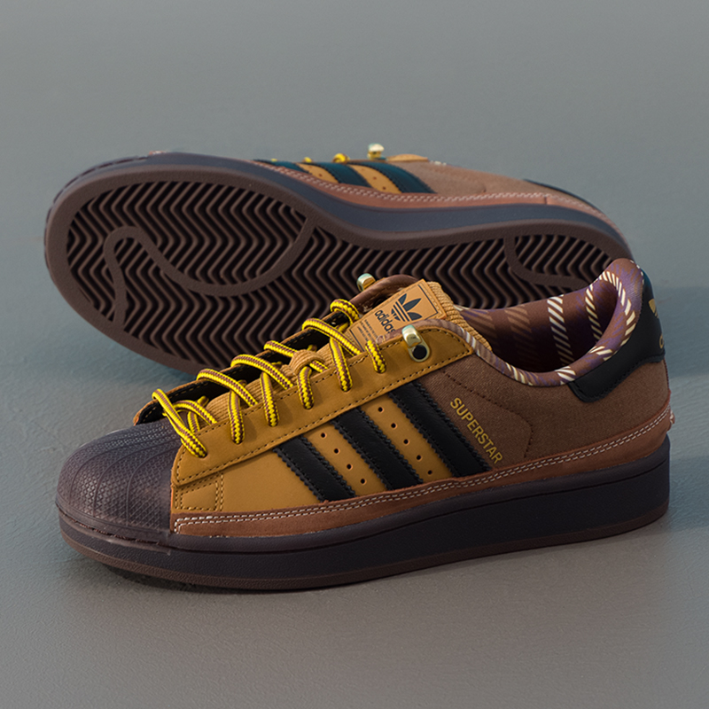 阿迪达斯三叶草板鞋男鞋