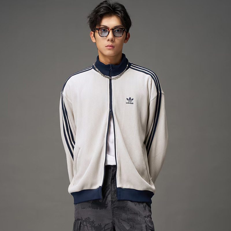 阿迪达斯三叶草复古宽松夹克