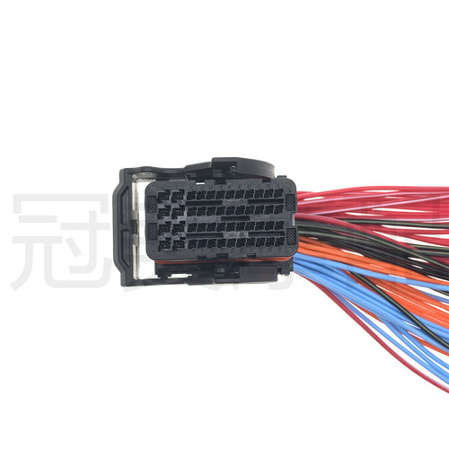 适用力帆摩托车V16LF250-E-D-H-K博士系统ECU点火器电脑版插头