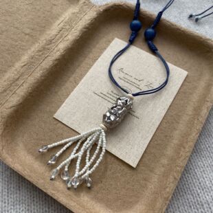 复古小众设计金属镂空小米珠串珠吊坠项链油腊绳抽拉天然石毛衣链