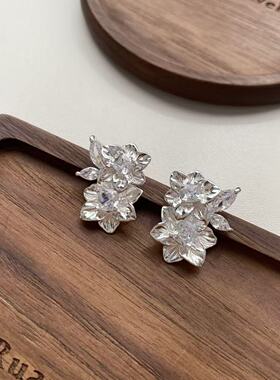 ins风感金属锆石花朵耳钉925银针小众气质冷淡风简约百搭耳饰
