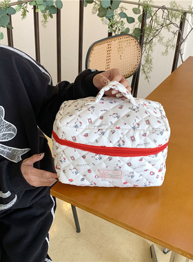 卡通印花绗缝化妆包女便携手提大容量收纳包洗漱包