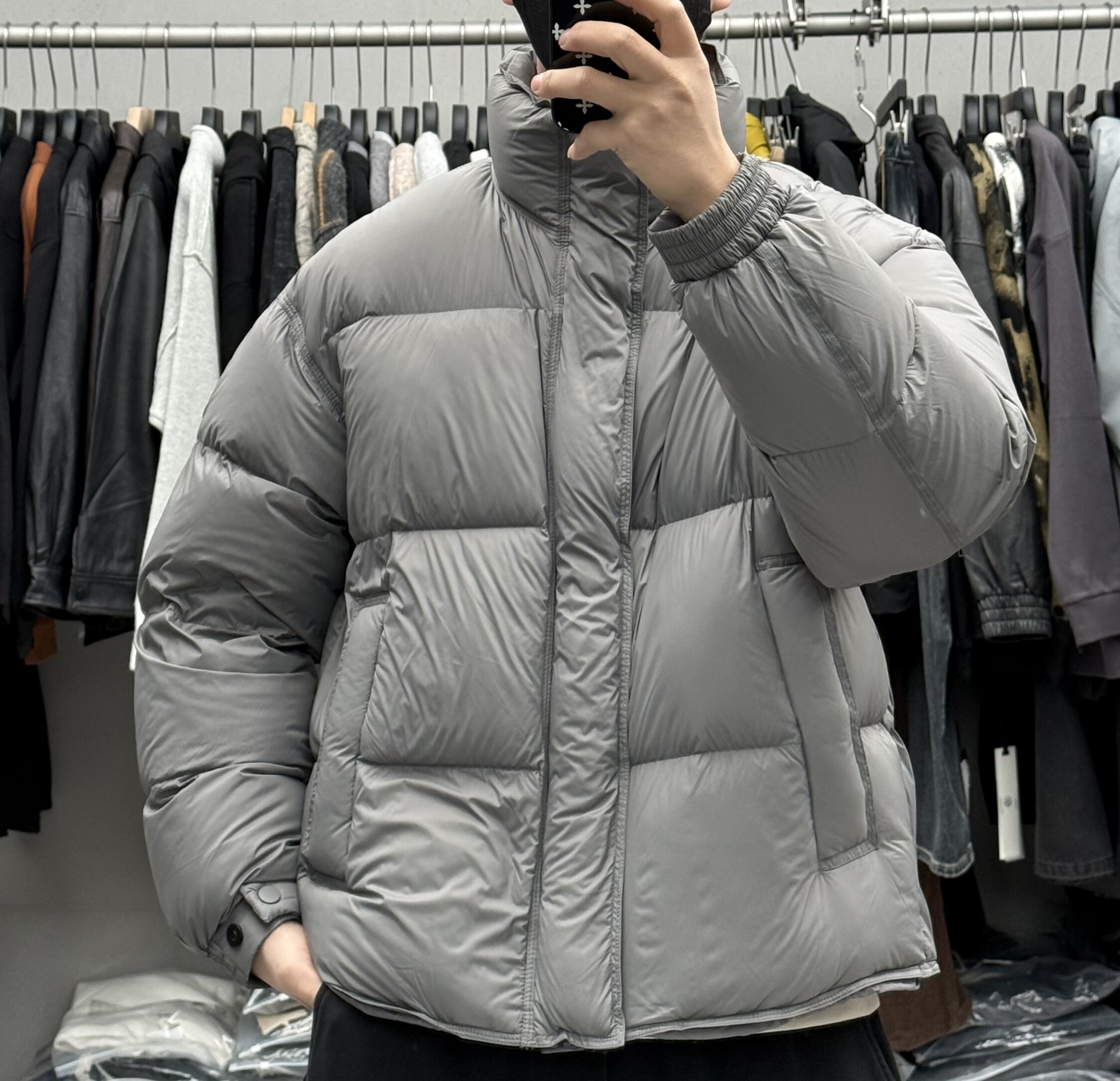 245g高充绒加厚轻量化立领短款羽绒服男冬季纯色保暖极寒面包服潮