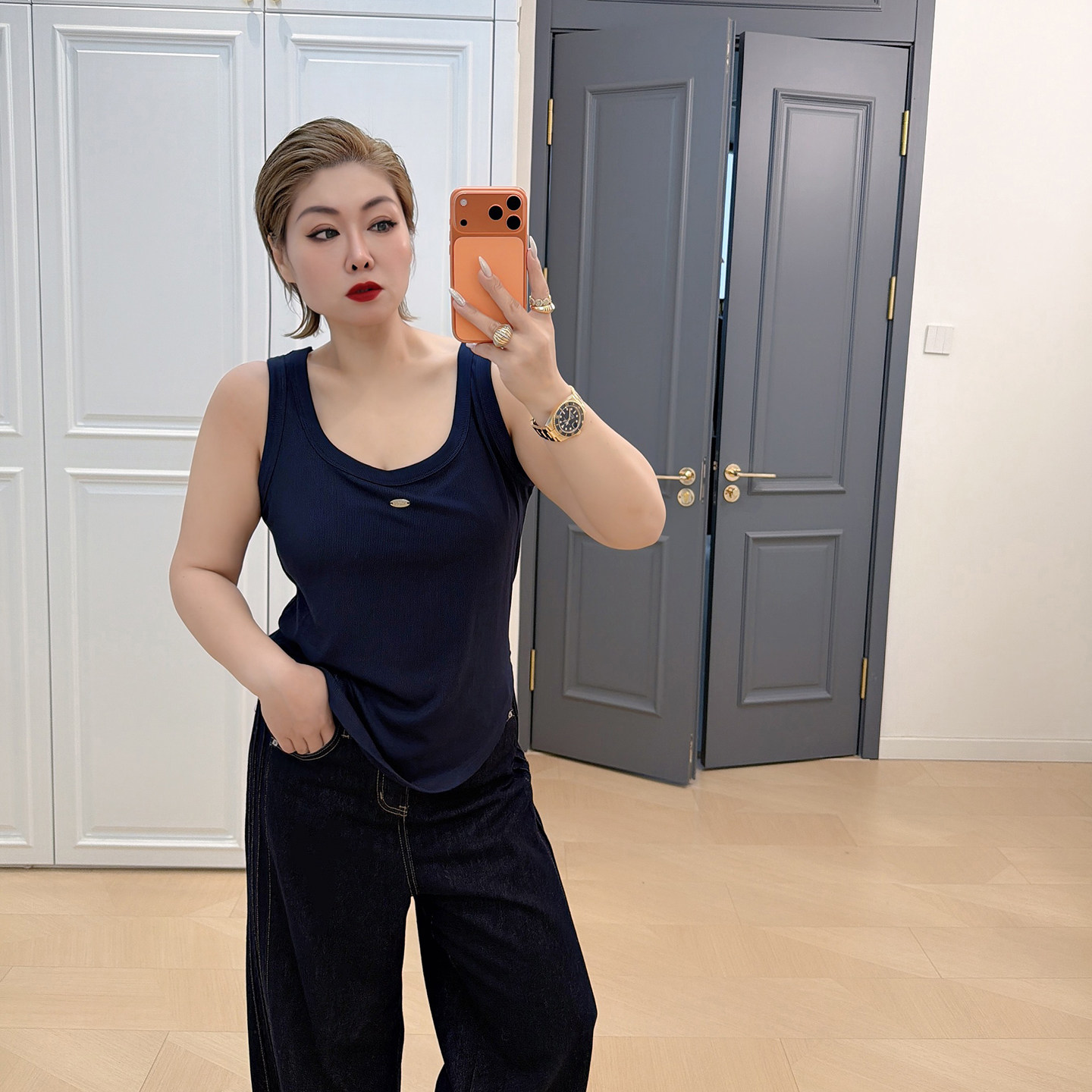 基础款洋气显瘦时尚大码女装运动背心内搭200斤胖mm打底辣妹上衣