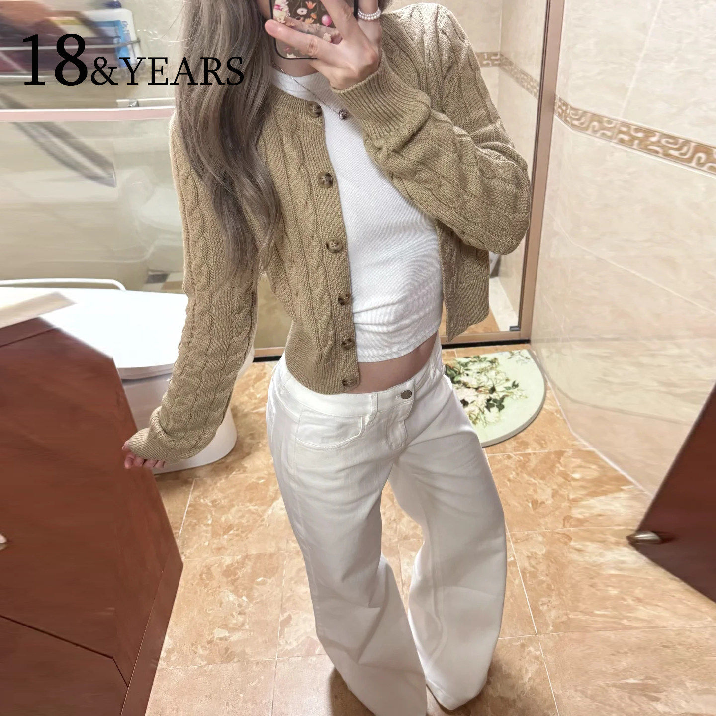 白色三防加绒微喇牛仔裤女2026年秋冬新款宽松阔腿不贴腿喇叭裤子