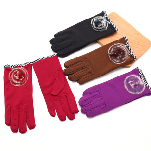 加绒手套女发批 休闲毛球保暖手套女士分指骑车手套薄款 秋冬季 新款