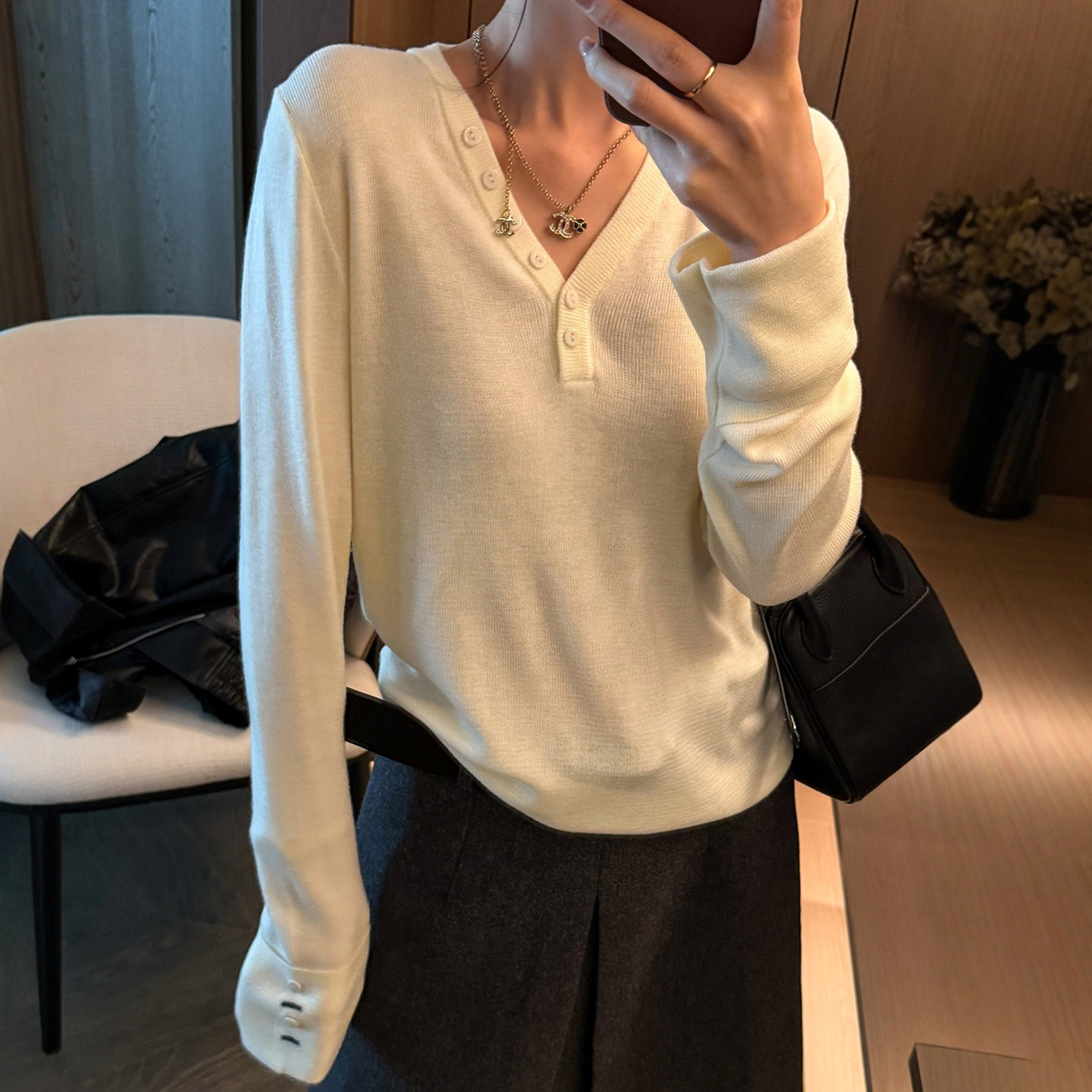 剪刀领细羊毛针织衫女欧洲站2025冬装新款欧货女装时尚打底小衫潮,女装/女士精品,毛针织衫,淘宝优惠券,粉丝福利购,淘宝优惠卷