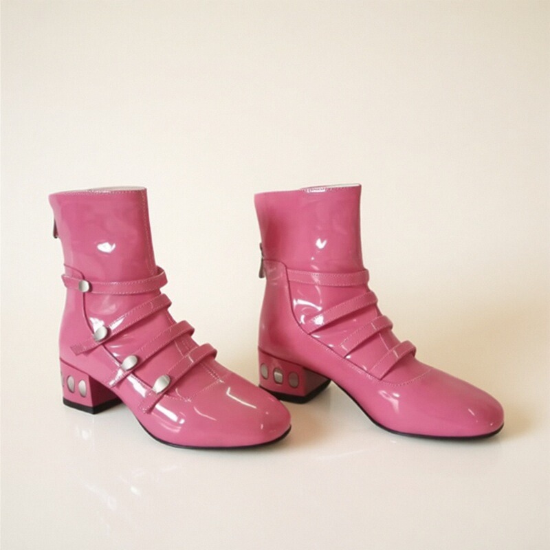 欧美风亮漆皮粗跟短靴