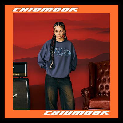 OSCILL 牛仔布绣书法毛须logo圆领卫衣