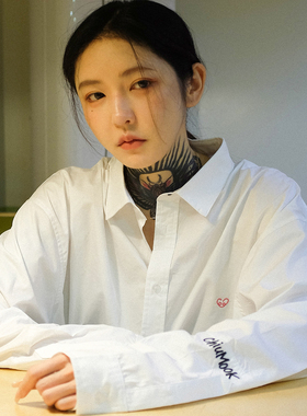 Chiumook Le6 Base LOGO SHIRT 白衬衫 剪裁宽松衬衫