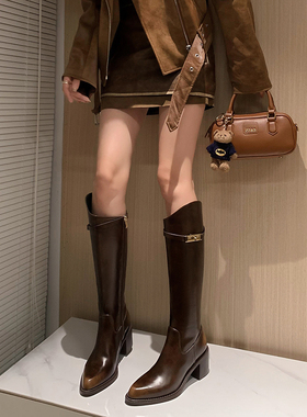 英伦风时尚金属扣爆款骑士靴2025秋冬新款尖头粗跟斜口侧拉链长靴