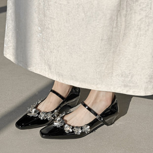 4cm法式真皮银色单鞋女2026新款小皮鞋中跟配裙子粗跟玛丽珍女鞋