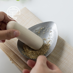 超细腻。日本进口家事问屋不锈钢手动研磨器磨芝麻磨香料厨房家用