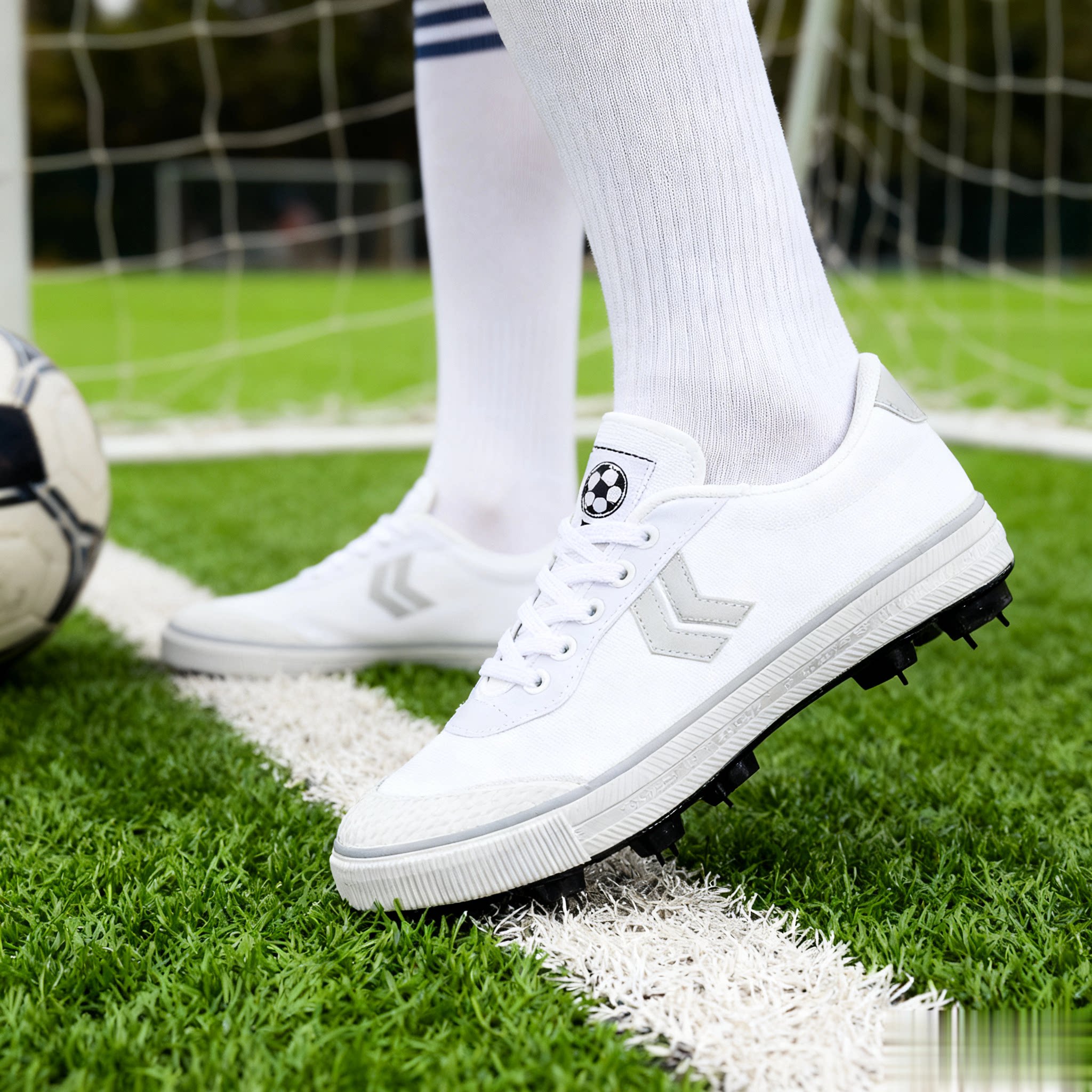 白色足球鞋男帆布足球训练鞋胶钉男女儿童足球鞋运动鞋男式特价鞋