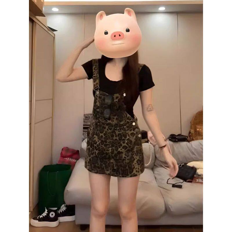 美式复古豹纹牛仔背带裙女夏季新款辣妹穿搭显瘦a字包臀短裙子ins